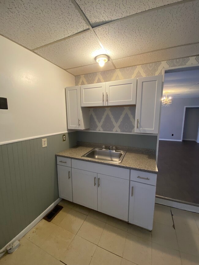 Building Photo - 57 Rexford St Unit 3 Rental