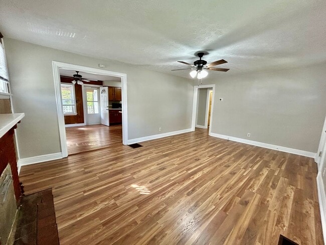 Photo - Beautiful Home in Castlewood!!