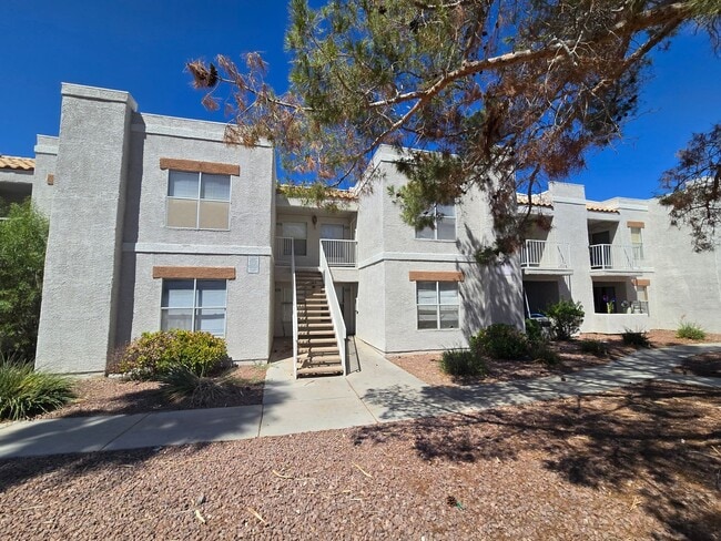 Building Photo - A Fabulous 2 Bedroom, 2 Bathroom condo at ...