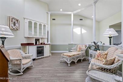 Photo - 219 Tantallon Dr