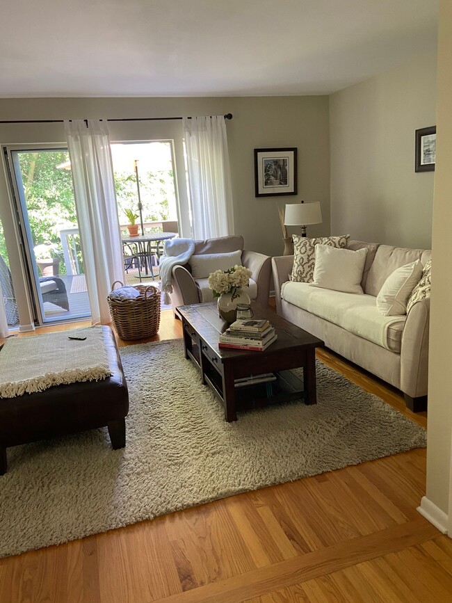 Photo - 1124 Fern Hollow Dr