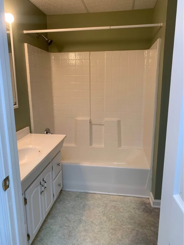 Photo - 626 Chesterfield Dr Unit 1