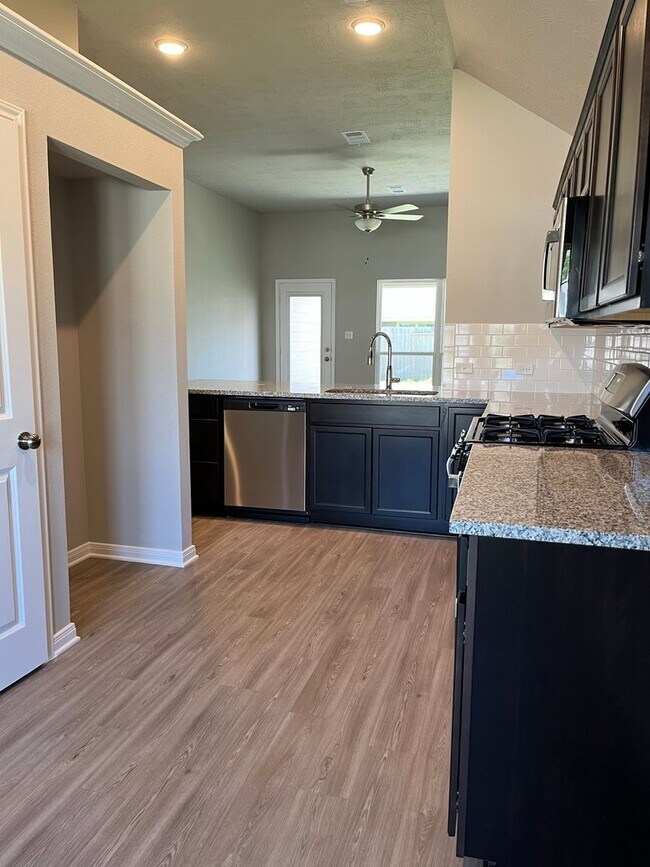 Photo - 3/2/2  in the beautiful  gated community of Point Aquarius WISD