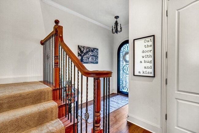 Photo - Gorgeous Townhome in The Villas of Hollytree!