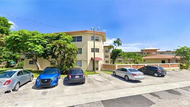 Building Photo - 1855 NE 121st St Unit 16 Rental