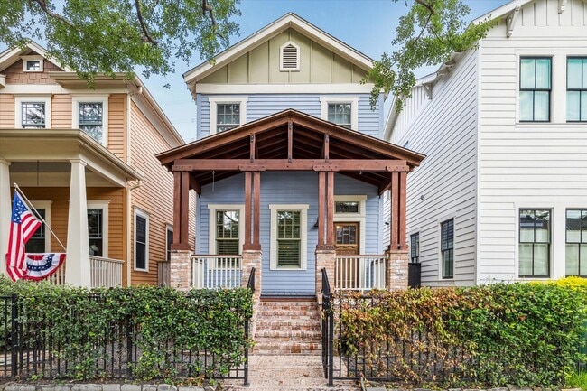 Photo - 1017 Waverly St