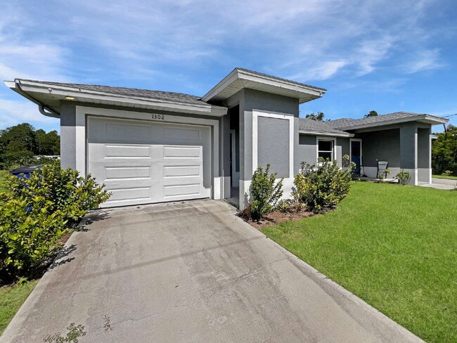 Photo - Haunt Your Dream Home: 3BR Duplex With Chi...