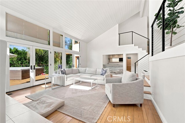 3635 Serra Rd
