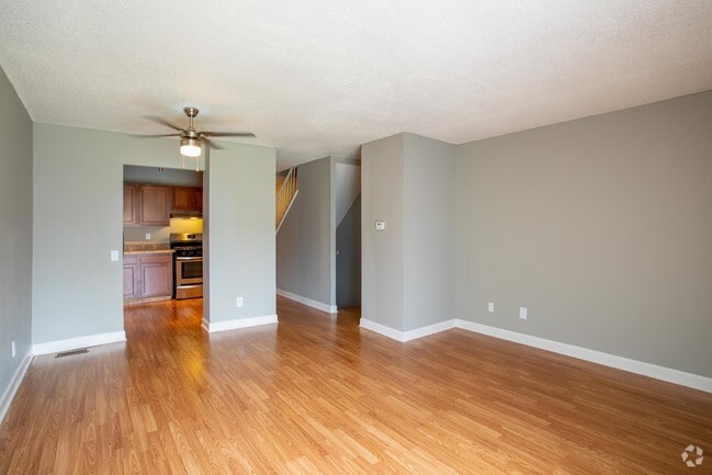 2BR, 1.5BA - 1,330 SF Townhome