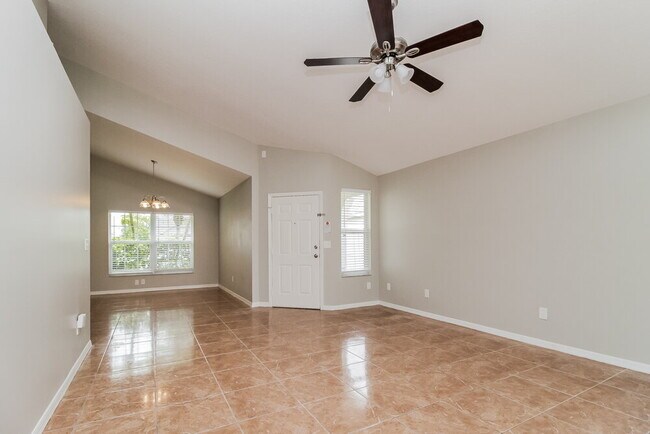623 Weybridge Ct