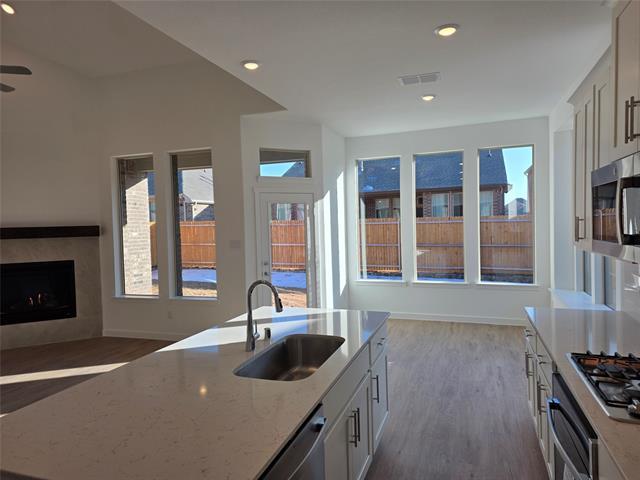 Photo - 724 Warleggan Wy