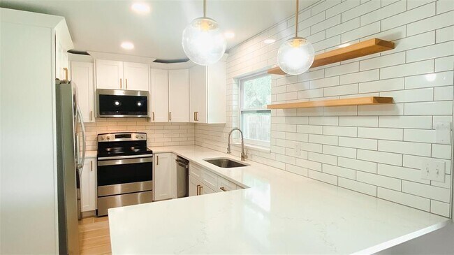 Photo - 1005 Gantt Ave