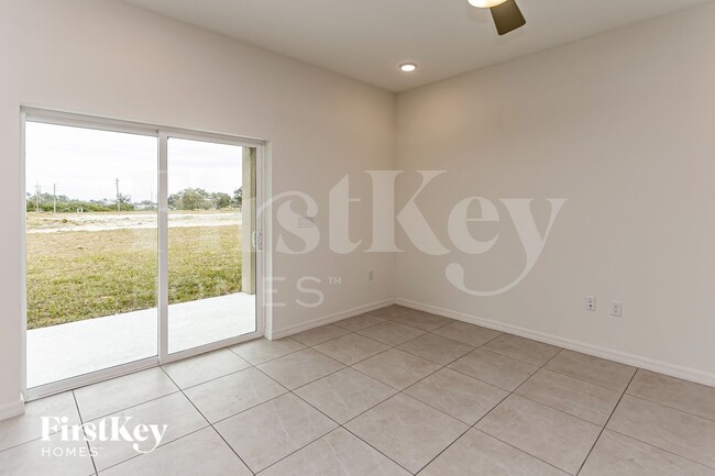 Photo - 348 Corbel Ln