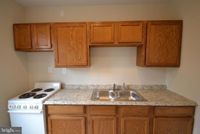 Photo - 12439 Old Frederick Rd Unit 4