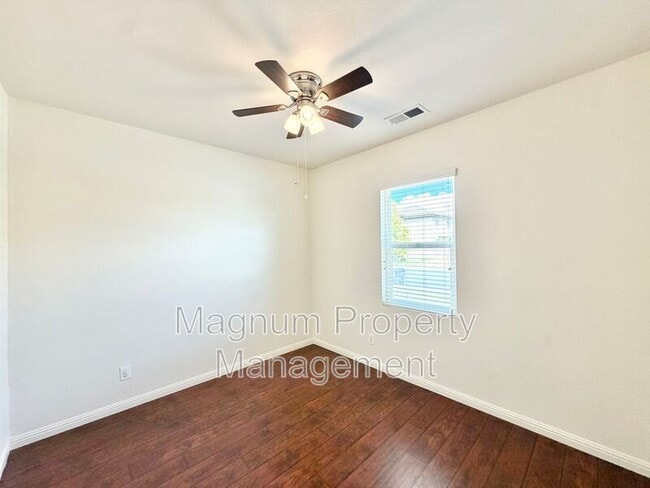 33205 Gypsum St
