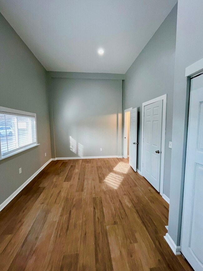 Photo - 1518 Howard St