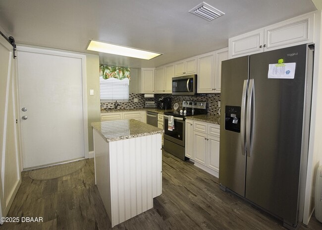 1571 S Atlantic Ave Unit 201