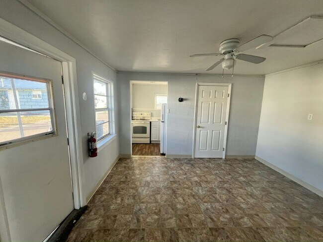 Photo - 138 Southland Ct