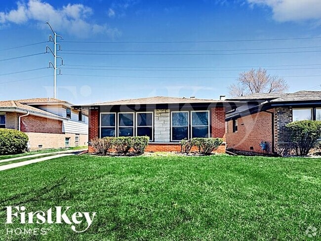 Building Photo - 14725 Memorial Dr Rental