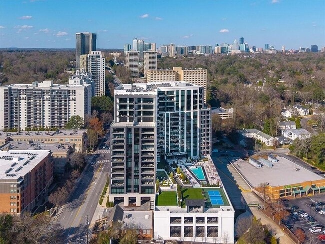 Building Photo - 2425 Peachtree Rd NE Unit 412