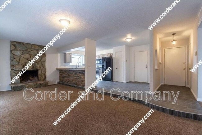 Photo - 100 Eaton Rd SE