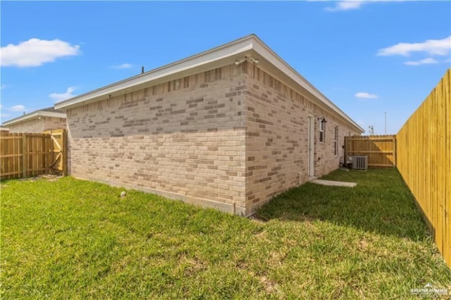 Photo - 2809 E Israel Ave Unidad #1