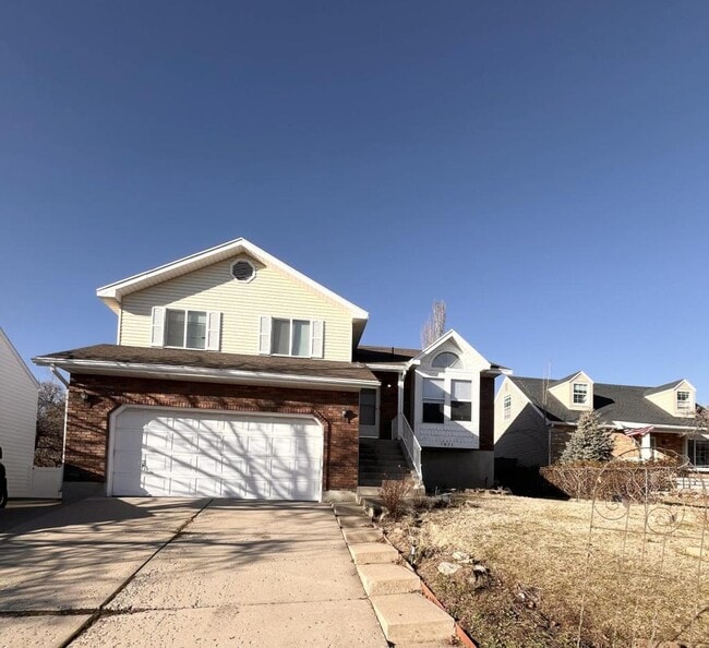 Building Photo - 1827 E 2050 N Rental