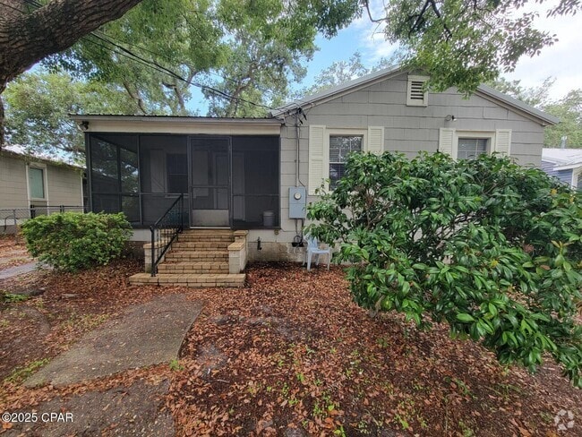 Building Photo - 3204 W 16th St Rental