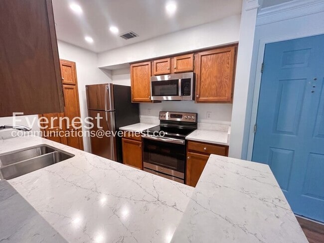 Photo - 25109 Plantation Dr NE