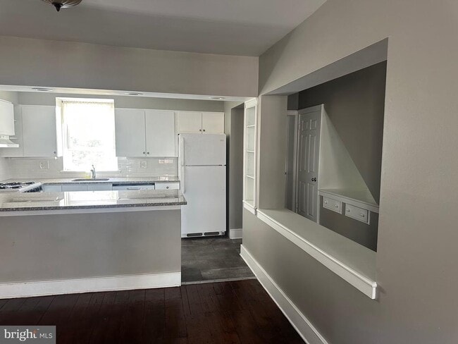 Photo - 308 Delancey St