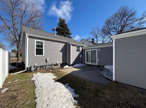Building Photo - 105 Arnold Ave N