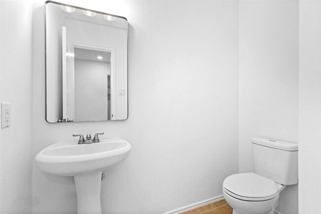 Photo - 450 Sandstone Creek Ln