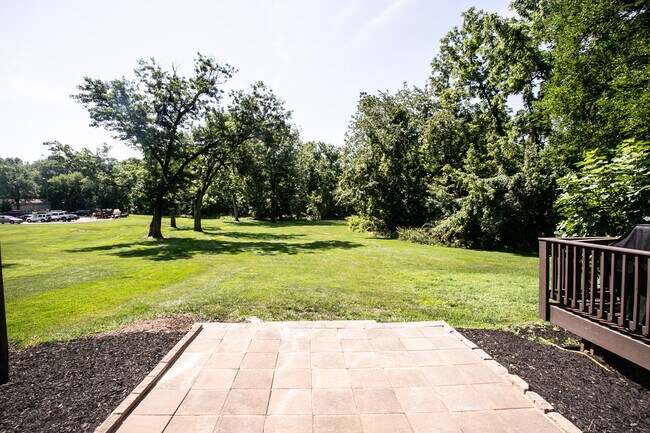 Photo - 105 Redwood Dr