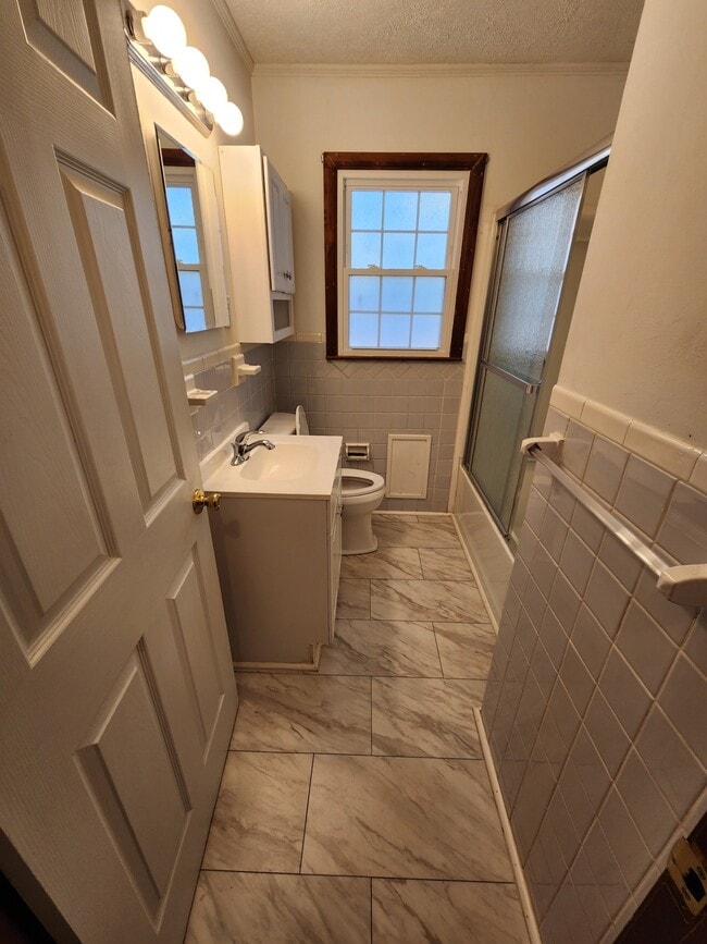 Photo - 638 Sunview Dr