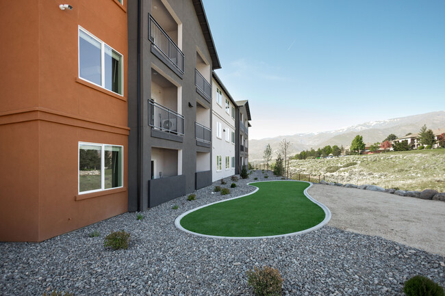 Canyon's Edge Apartments - Canyon's Edge Apartments