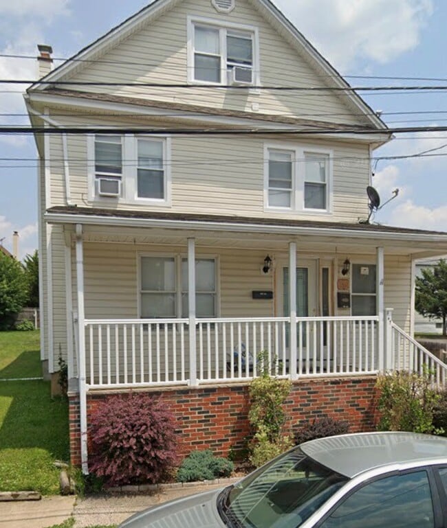 Building Photo - 159 S 4th Ave Unit Floor 2