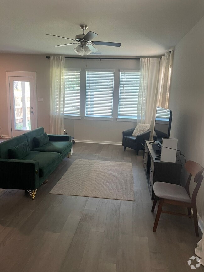 Building Photo - 1601 Fenton Hill Dr Rental