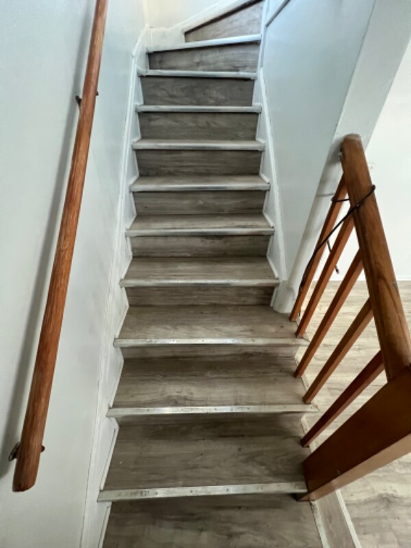 Photo - 1322 W 110th St