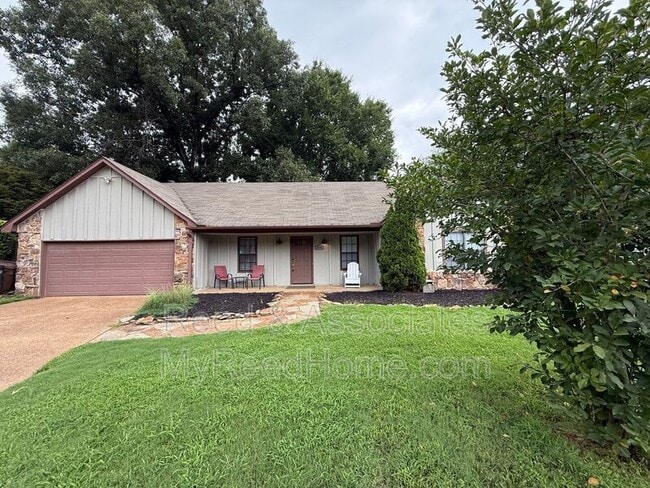 Building Photo - 3040 Delvan Cove