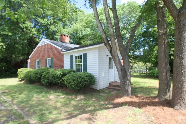 Building Photo - Exclusively offered by MUSE REALTY, LLC Rental