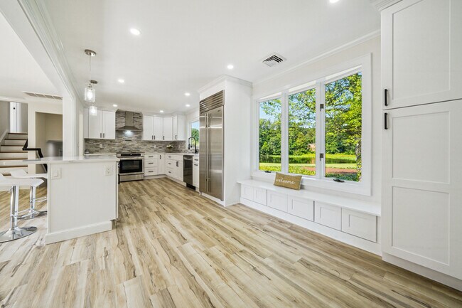 Photo - 185 Newtown Ave