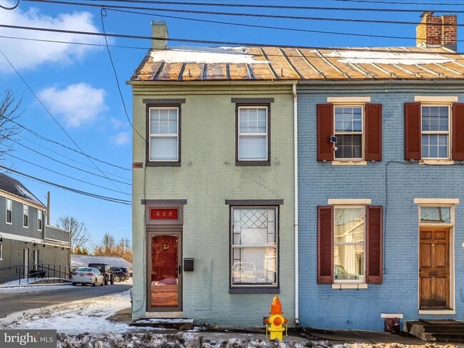 Photo - 435 S Market St Townhome