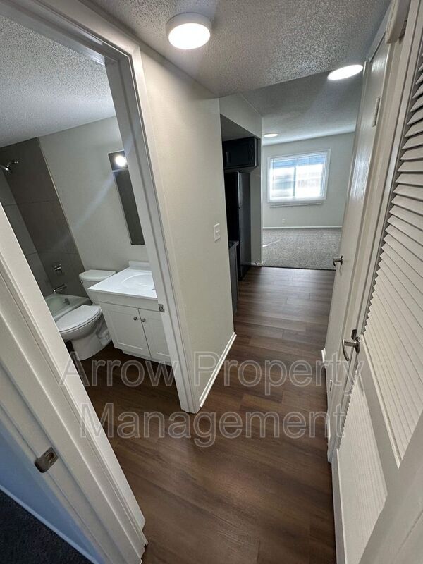 Photo - 2933 P St Unit 2