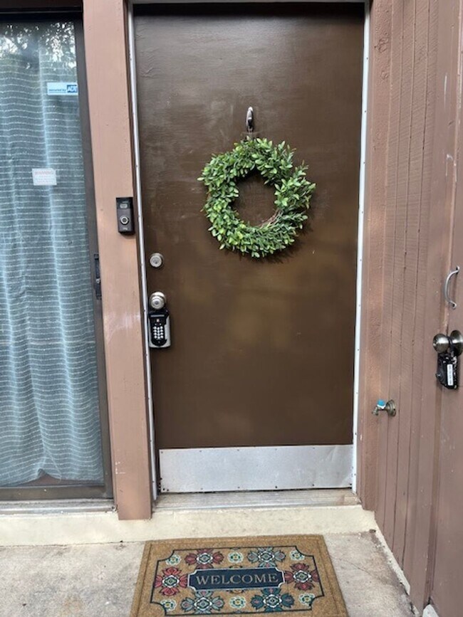 Photo - Relaxing 1 Bed 1 bath Townhome With Loft I...