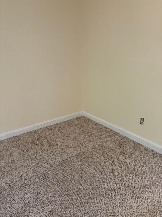 Photo - REMODELED NW RALEIGH TOWNHOME OFF LEESVILLE ROAD Unidad A