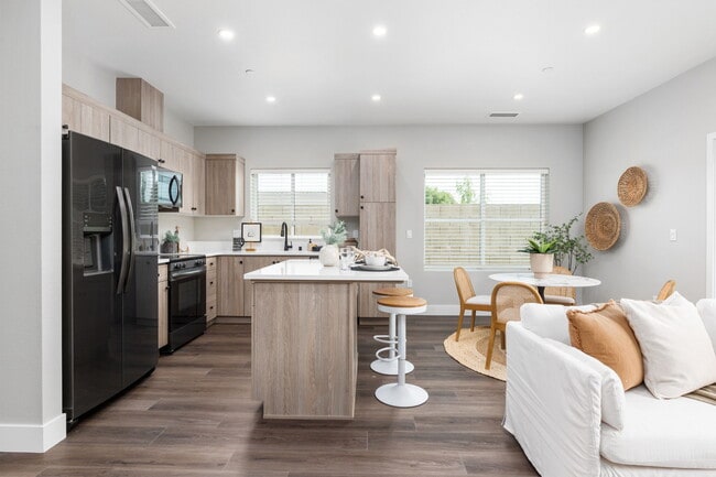 Photo - The Palms Luxury Condominiums