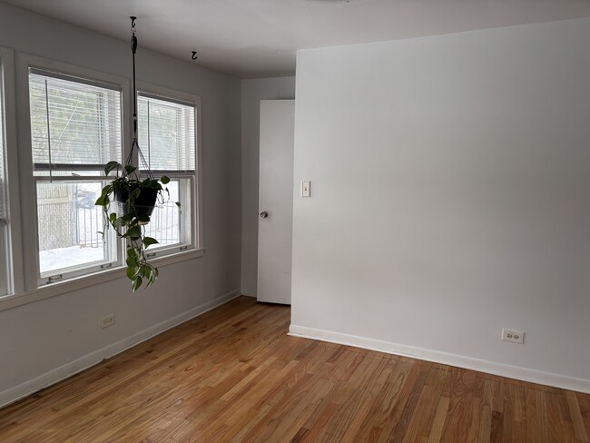 Photo - 556 Hartmann Ln