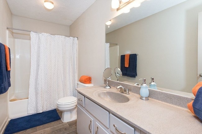 Photo - Edgewater on Lanier