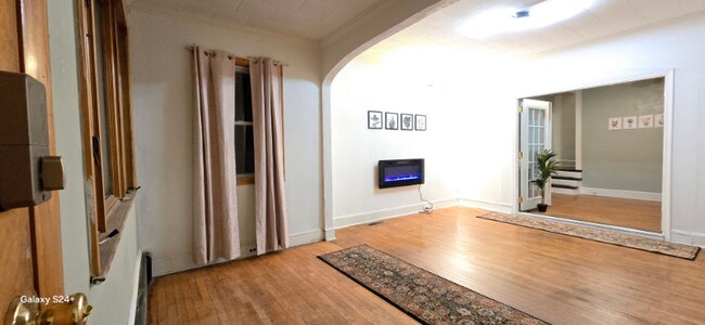 Photo - 2229 Capouse Ave