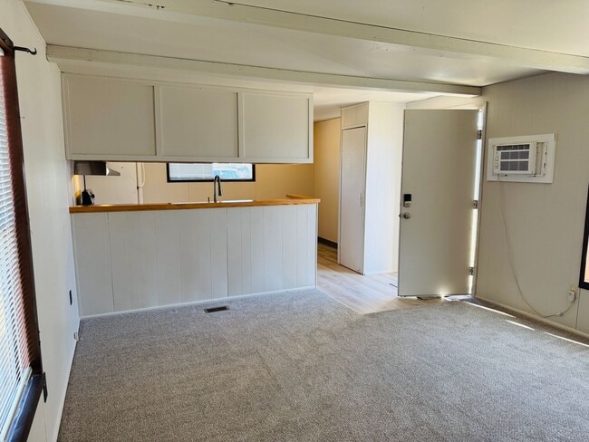 Photo - 2 Bedroom Just Remodeled Trailer in Billings Heights